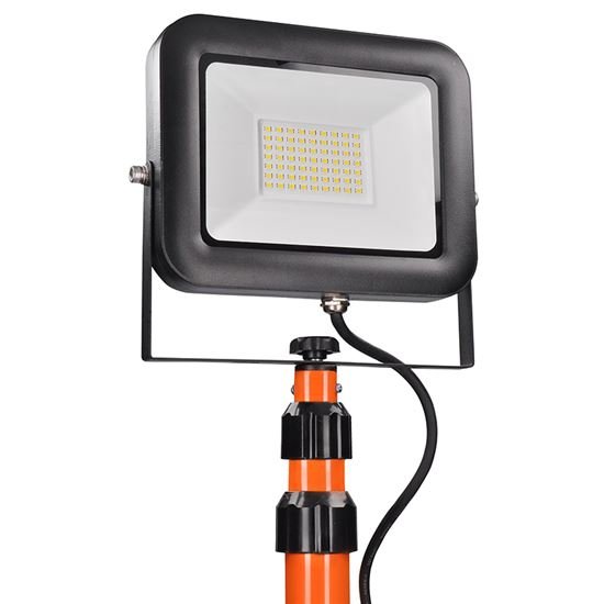 SOLIGHT WM-50W-FVL LED VONK. REFLEKTOR PRO S VYS. STOJ., 50W, 4600LM, KABEL SO ZASTR., AC 230V https://www.andreashop.sk/files/kat_img/02.jpeg_OID_BTDQI00101.jpeg