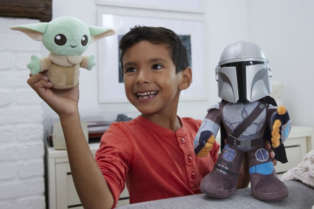 MATTEL STAR WARS 27 CM MANDALORIAN A MALY GROGU SO ZVUKAMI /25HNT52/ https://www.andreashop.sk/files/kat_img/04.jpg_OID_Q9X6000901.jpg
