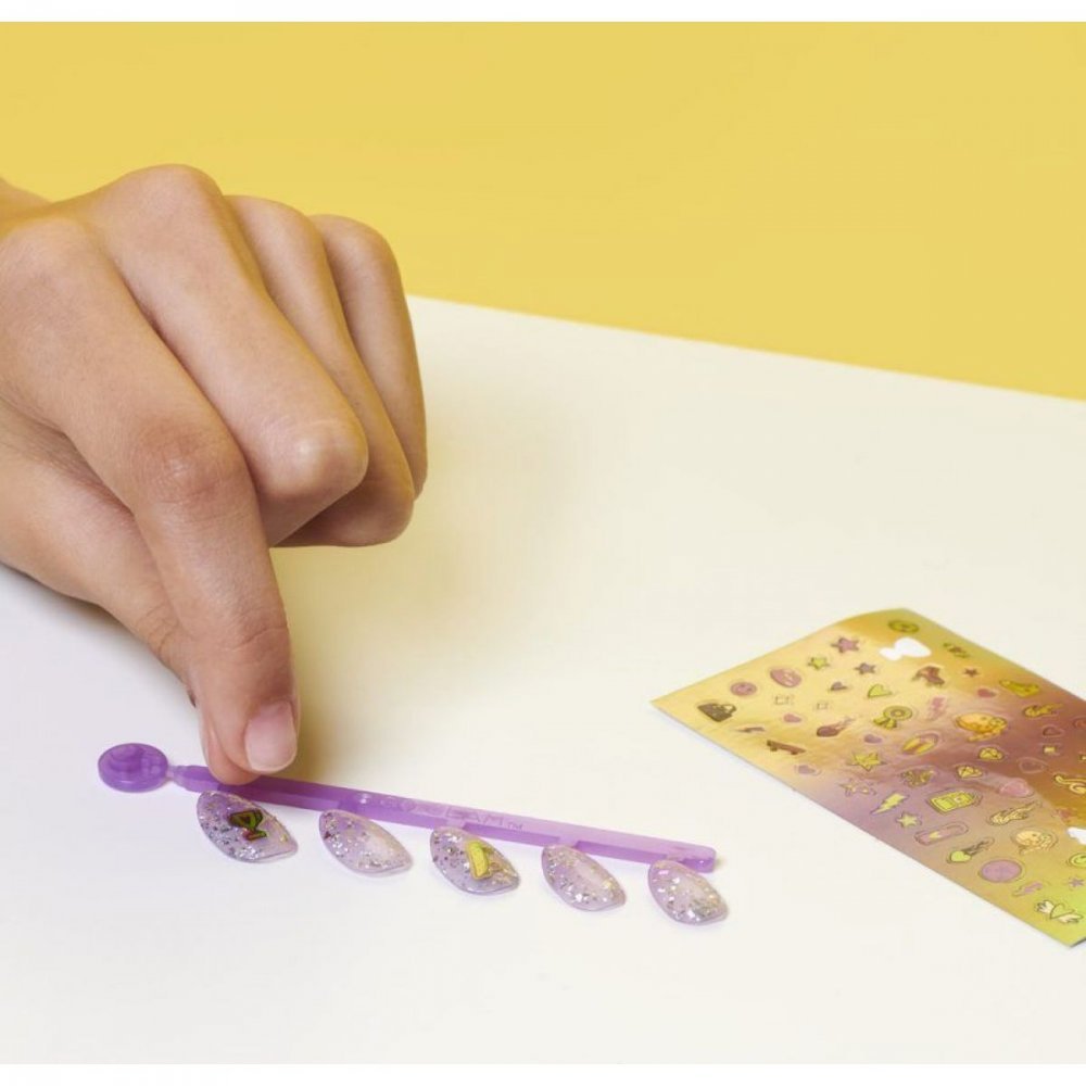 SPIN MASTER COOL MAKER SADA MANIKERY https://www.andreashop.sk/files/kat_img/09.jpg_OID_WZBSI00101.jpg