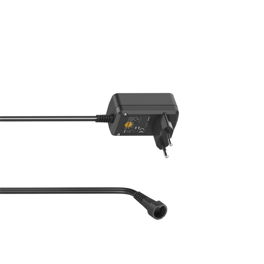 HAMA 223612 UNIVERZALNY SIETOVY NAPAJACI ZDROJ 12 V/600 MA, NASTAVITELNY, 7 KONEKTOROV https://www.andreashop.sk/files/kat_img/2.jpg_OID_~90000BRLN.jpg
