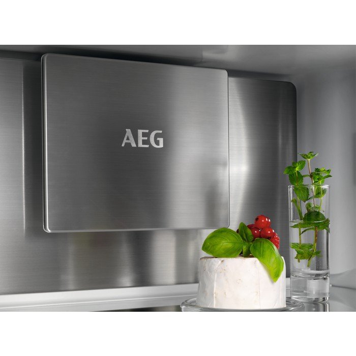 AEG SCE818E8MS https://www.andreashop.sk/files/kat_img/3.jpg_OID_MKNXI00101.jpg
