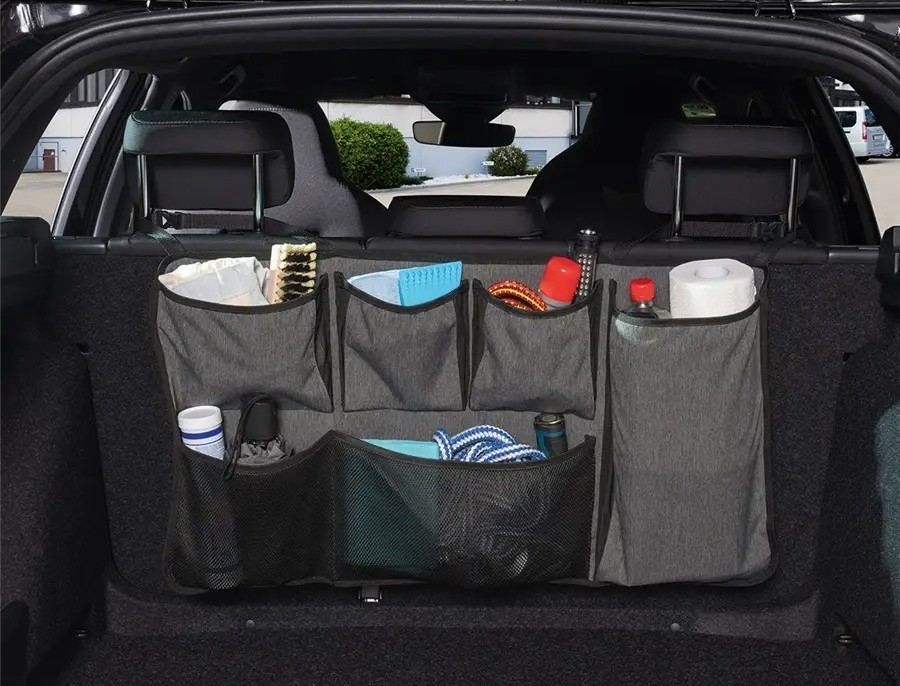 HAMA 121344 ORGANIZER DO KUFRA AUTA, PRIPEVNENIE NA ZADNU STRANU ZADNYCH SEDADIEL, POLYESTER, SEDY/C https://www.andreashop.sk/files/kat_img/3.jpg_OID_ZOR9000901.jpg