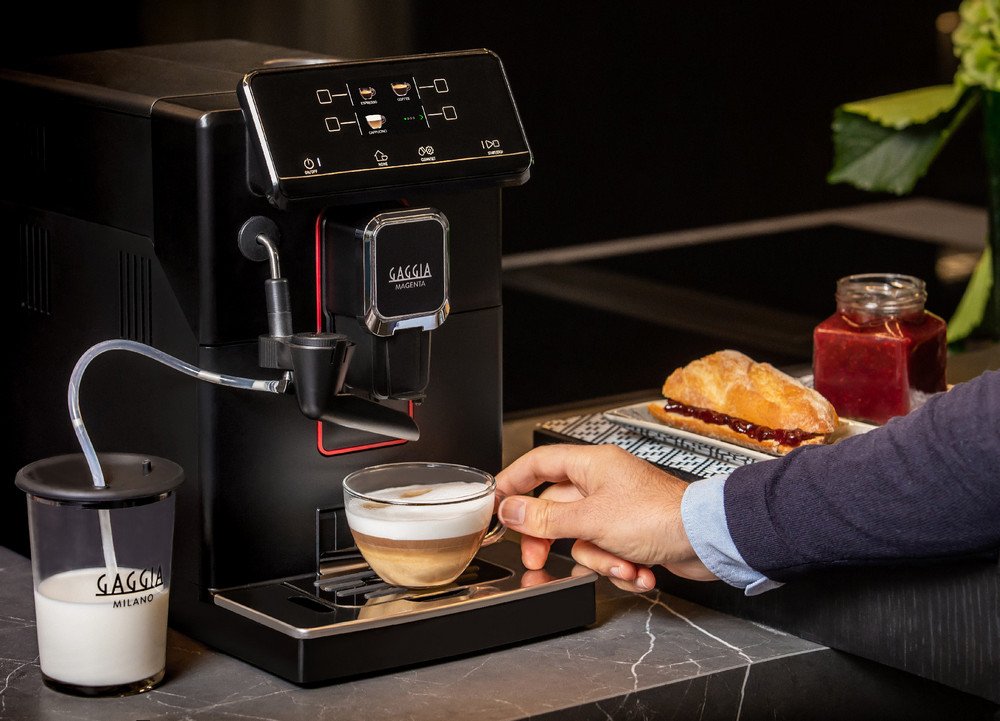 GAGGIA MAGENTA MILK https://www.andreashop.sk/files/kat_img/6.jpg_OID_~900008U5H.jpg