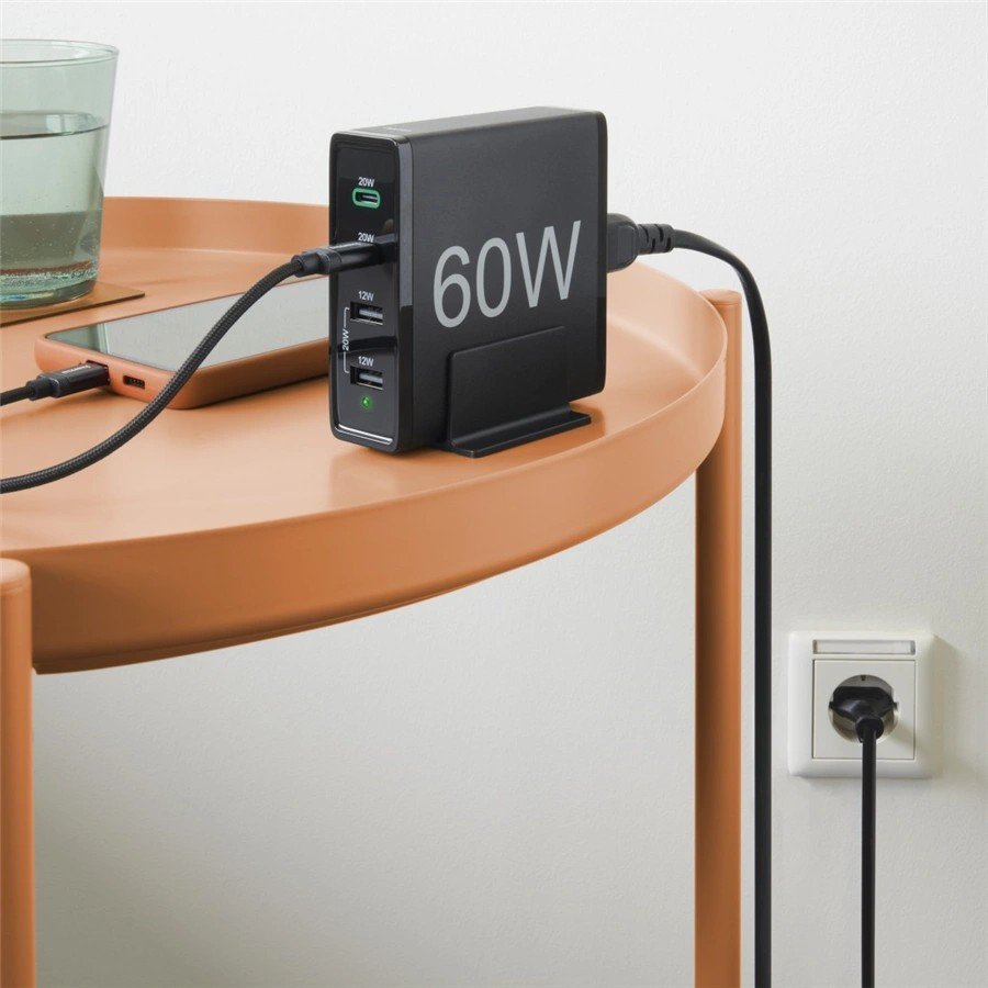 HAMA 201628 RYCHLA STOLNA USB NABIJACKA SO STOJANCEKOM, 2X USB-C PD/QC, 2X USB-A, 60 W https://www.andreashop.sk/files/kat_img/7.jpg_OID_YF2D000901.jpg