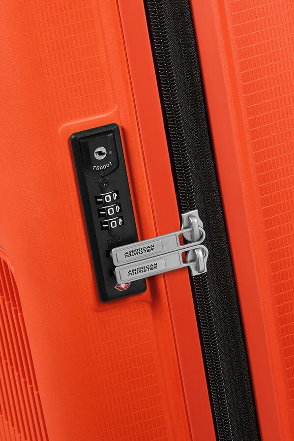 AMERICAN TOURISTER AEROSTEP SPINNER 55/20 EXP TSA BRIGHT ORANGE https://www.andreashop.sk/files/kat_img/8.jpg_OID_FRVYI00101.jpg
