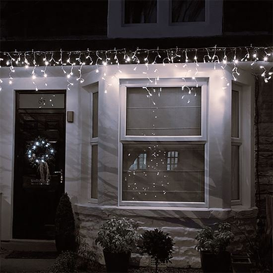 SOLIGHT 1V401-WW LED VIAN. ZAVES, CENCULE, 360 LED, 9M X 0,7M, PRIVOD 6M, VONKAJSIE, TEPLE BIELE https://www.andreashop.sk/files/kat_img/SOLIGHT_3.jpg_OID_O0AGI00101.jpg